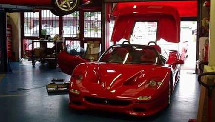 Il Sultano del Brunei vende la sua Ferrari F50