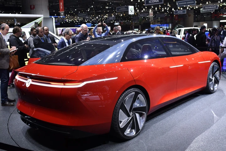 Ginevra 2018: il Salone diventa sempre più elettrico e hi-tech
