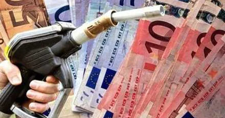 Prezzi carburanti in continuo aumento