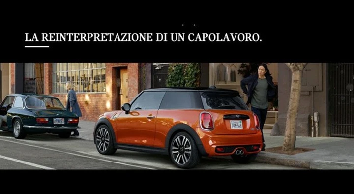 Nuova MINI tre porte: che ci fa insieme ad una Alfa Romeo 2000 GT Veloce?