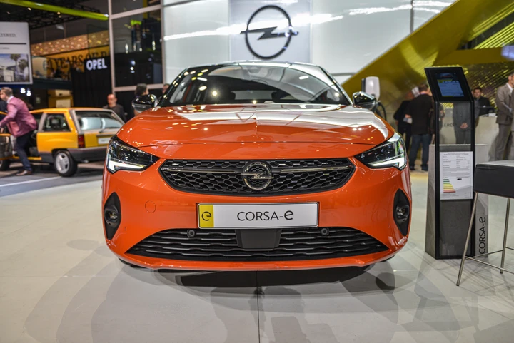 Opel, la strategia di elettrificazione svelata a Francoforte