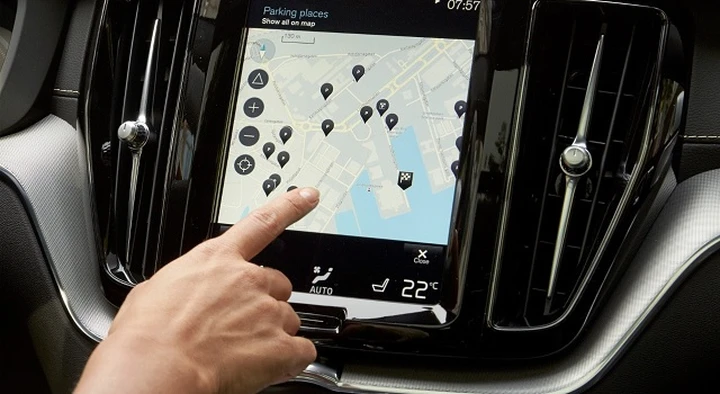 Volvo XC40: sicurezza e infotainment hi-tech per il nuovo SUV compatto