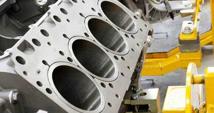Bentley Mulsanne: assemblaggio del V8