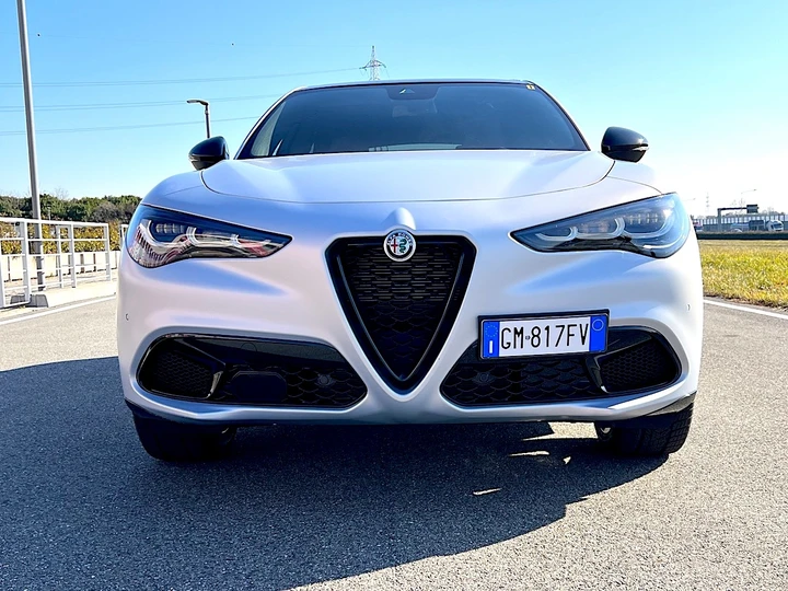 Alfa Romeo Giulia e Stelvio facelift: le foto
